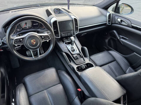2017 Porsche Cayenne S