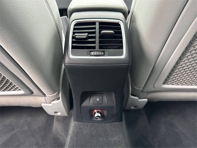 2015 Audi Q3 2.0T quattro Premium Plus