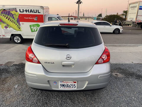2012 Nissan Versa 1.8 S