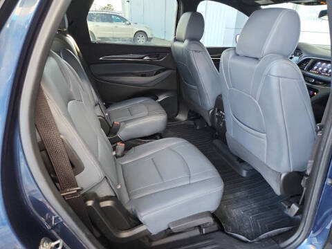 2023 Buick Enclave Essence