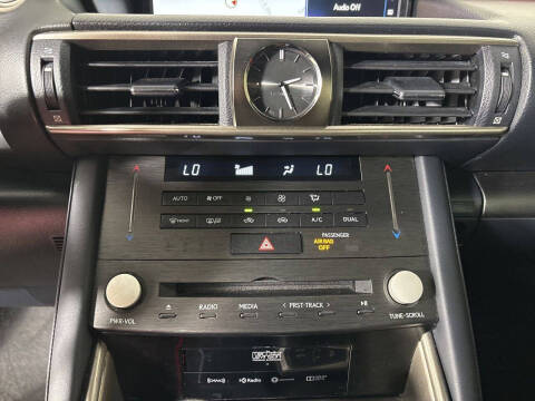 2019 Lexus IS 350