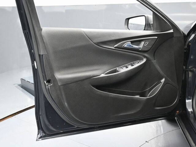 2023 Chevrolet Malibu LS