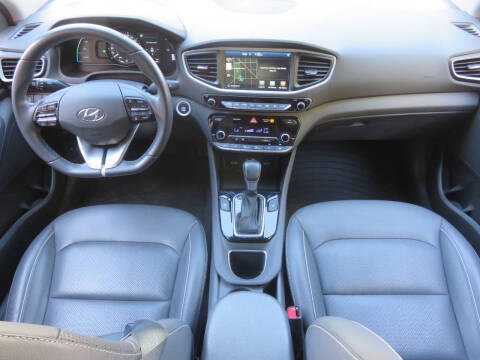 2017 Hyundai Ioniq Hybrid Limited