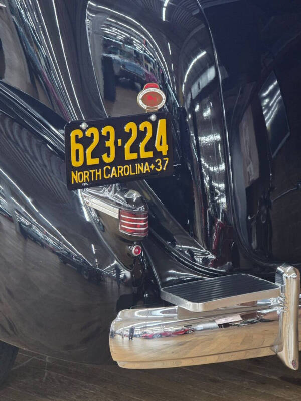 1937 Cadillac Series 70