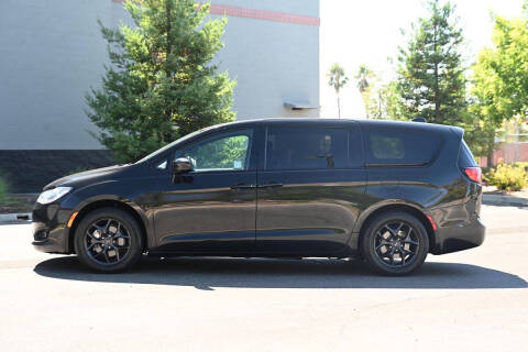 2018 Chrysler Pacifica Touring Plus