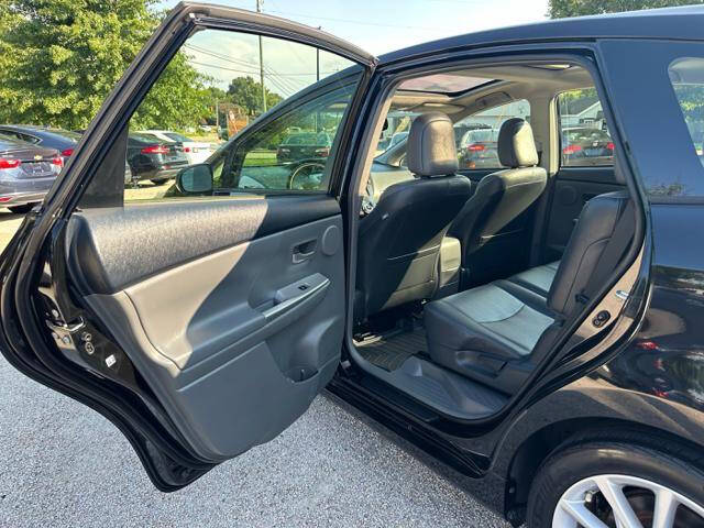 2012 Toyota Prius v Five