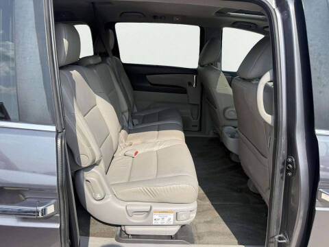 2015 Honda Odyssey EX-L w/DVD