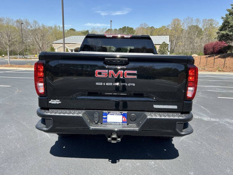 2025 GMC Sierra 1500 Elevation