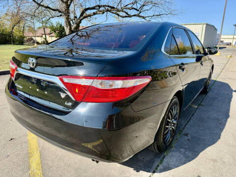 2016 Toyota Camry LE