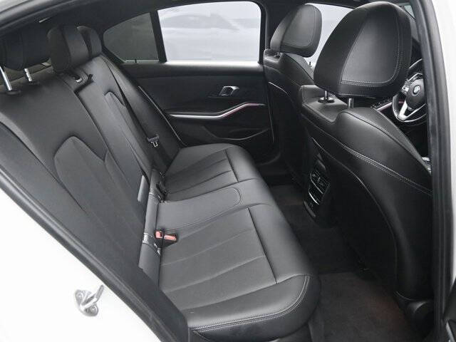 2024 BMW 3 Series 330i xDrive