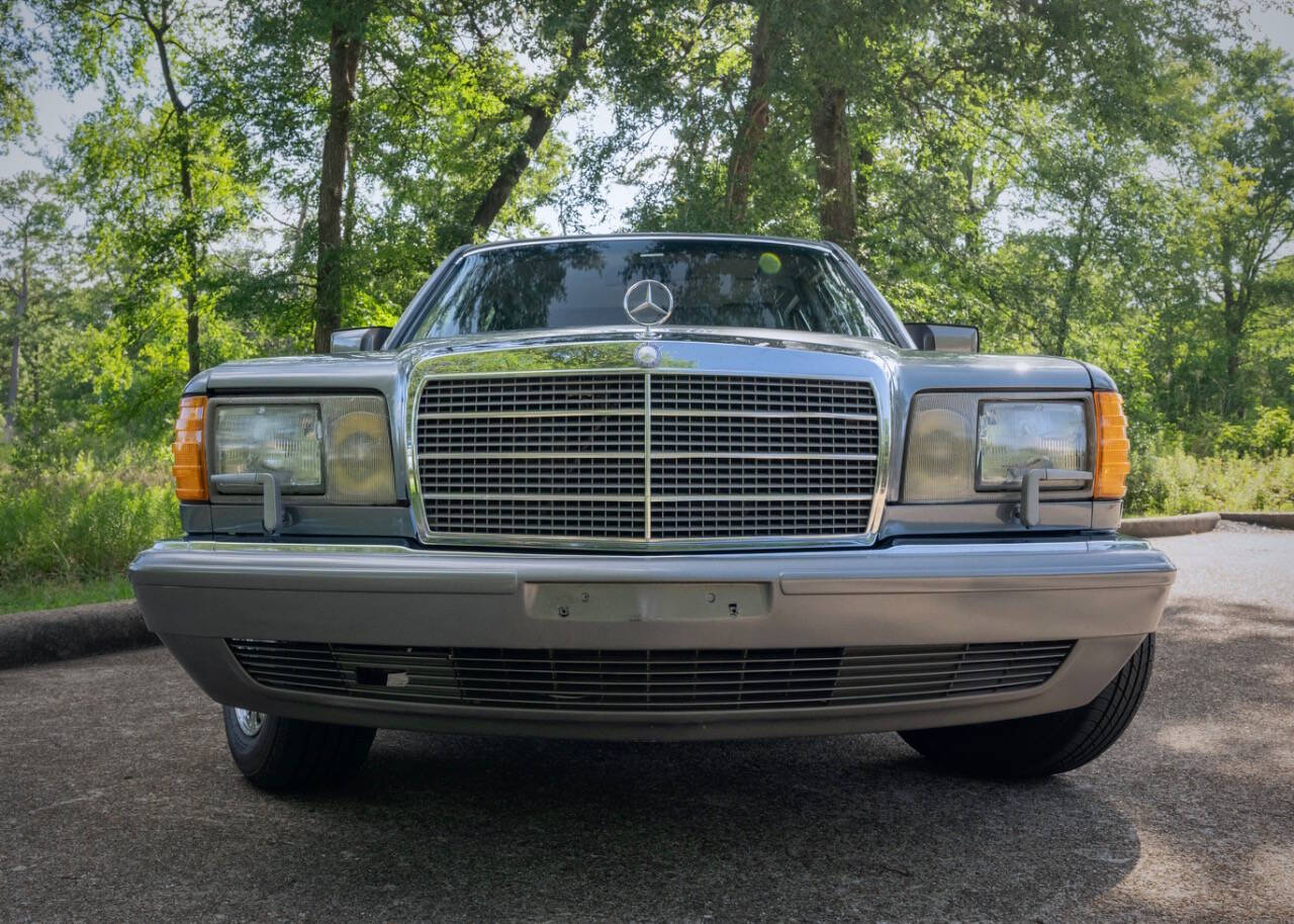 1988 Mercedes-Benz 420-Class 32
