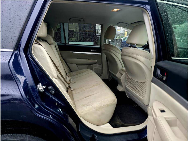 2012 Subaru Outback 2.5i Premium