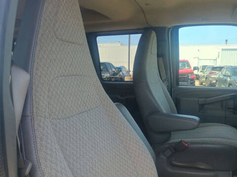 2017 Chevrolet Express LS 2500