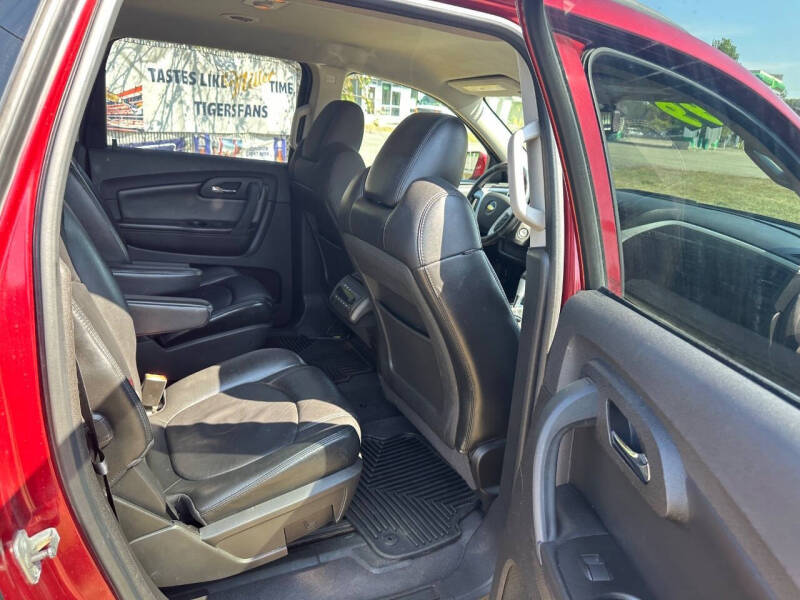 2011 Chevrolet Traverse LT