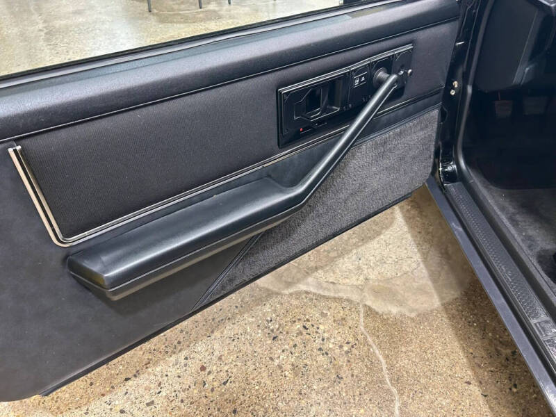 1982 Pontiac Firebird SE