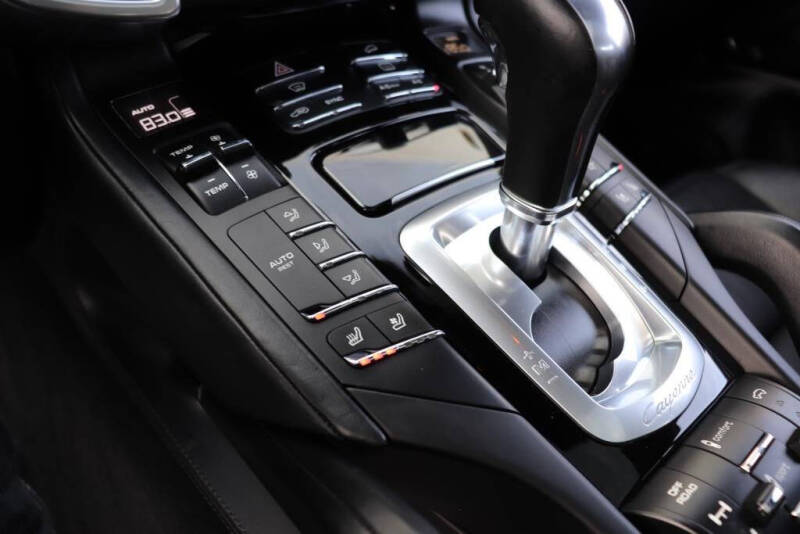 2017 Porsche Cayenne GTS