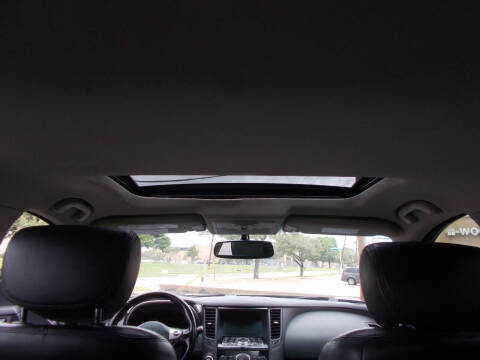 2012 Infiniti FX35