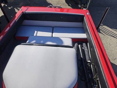 1997 Moomba Ski Boat