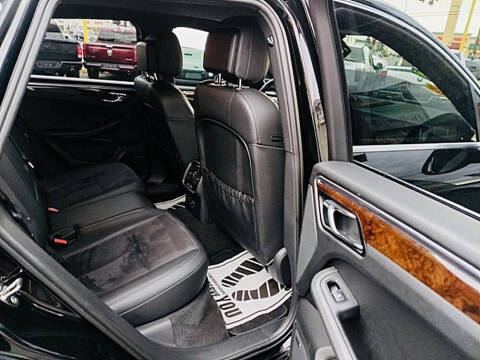 2015 Porsche Macan S