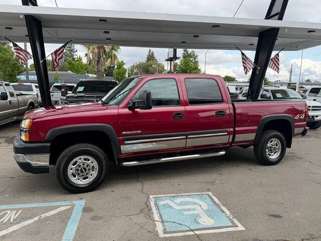 2004 Chevrolet Silverado 2500HD LS