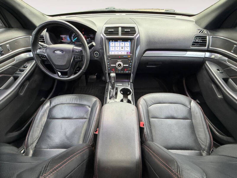 2019 Ford Explorer Sport