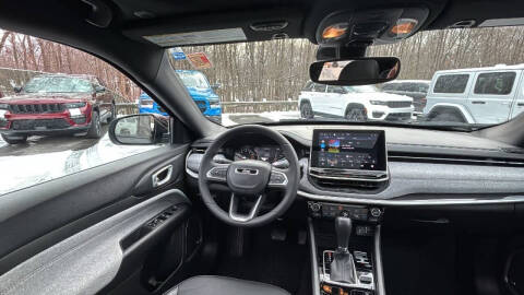 2023 Jeep Compass Latitude Lux