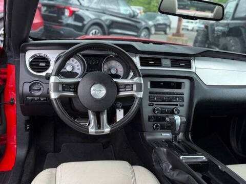 2012 Ford Mustang V6 Premium