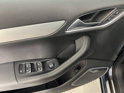 2016 Audi Q3 2.0T quattro Prestige