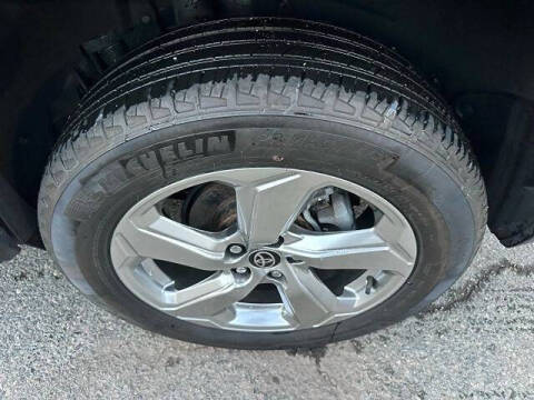 2021 Toyota RAV4 Hybrid XLE Premium