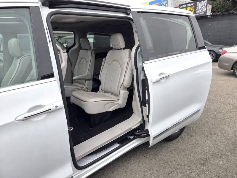2019 Chrysler Pacifica Limited