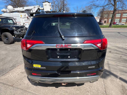 2019 GMC Acadia Denali