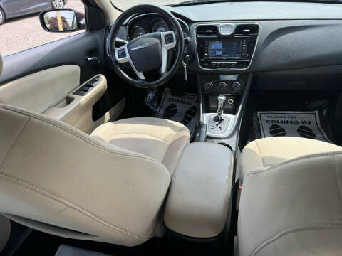 2012 Chrysler 200 Touring