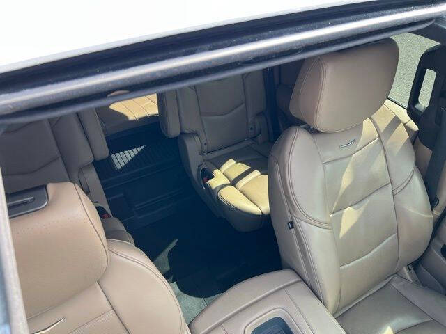 2019 Cadillac Escalade Platinum