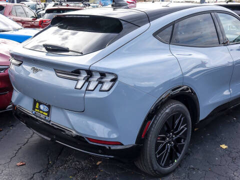 2025 Ford Mustang Mach-E Premium