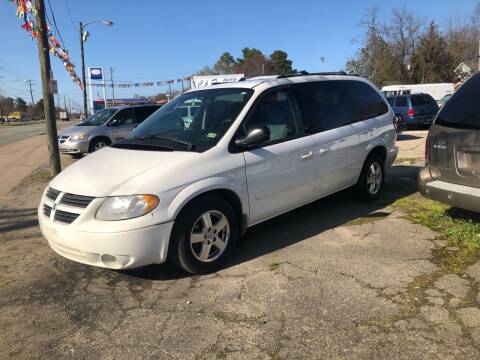 2005 Dodge Grand Caravan for sale at AFFORDABLE USED CARS in North Chesterfield VA