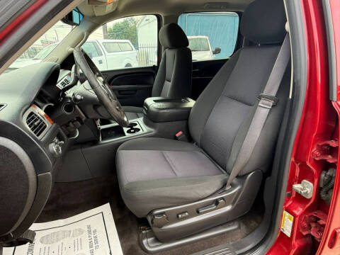 2013 Chevrolet Suburban LS