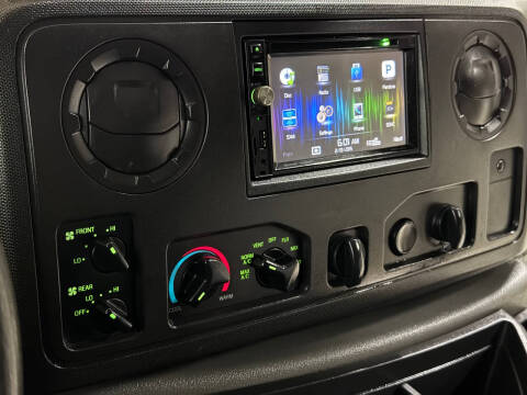 2016 Ford E-Series E-350 SD