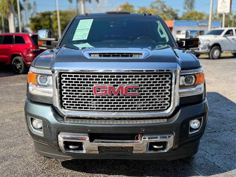 2017 GMC Sierra 3500HD Denali