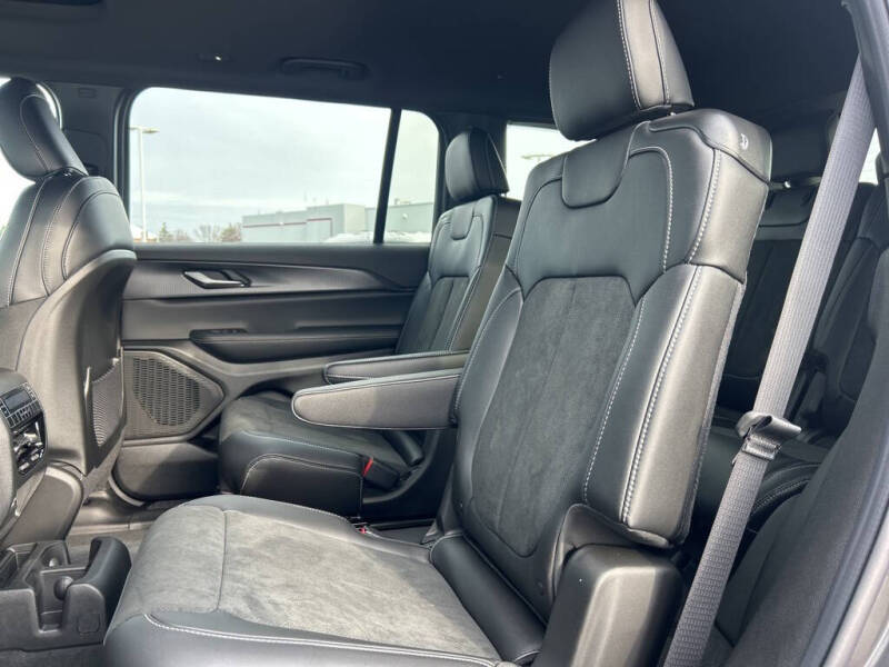 2025 Jeep Grand Cherokee L Altitude X