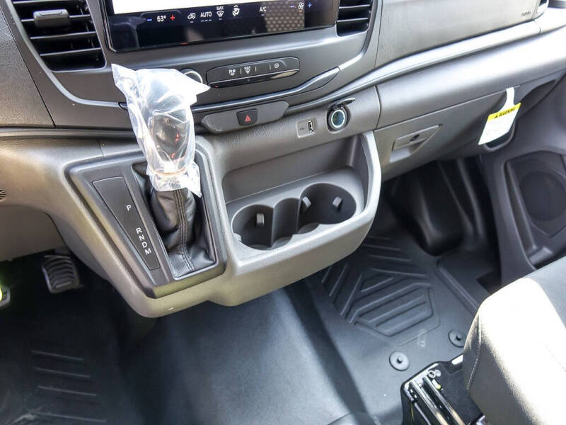 2025 Ford Transit