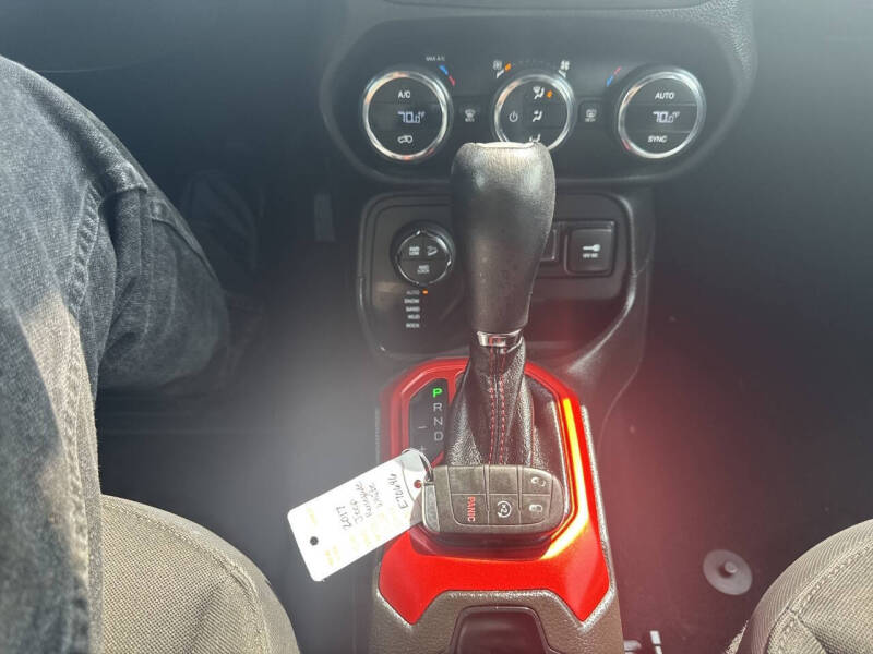 2017 Jeep Renegade Trailhawk