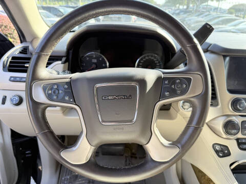 2017 GMC Yukon XL Denali