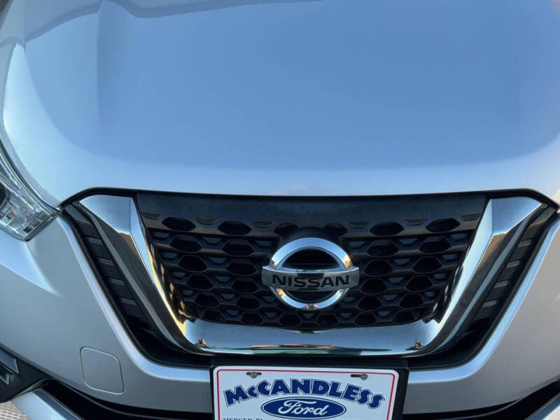 2020 Nissan Kicks SR