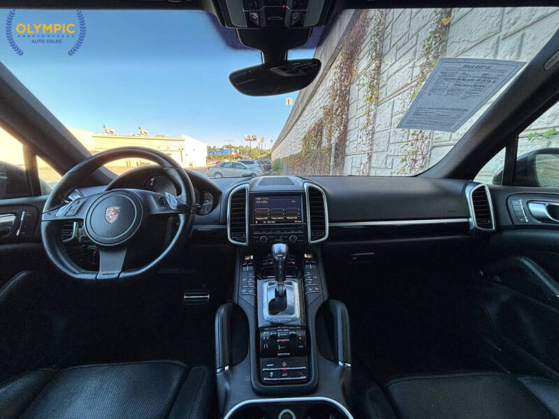 2012 Porsche Cayenne S