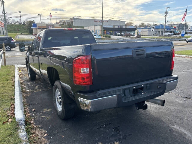 2008 Chevrolet Silverado 2500HD for sale at Country Auto Sales Inc. in Bristol, VA