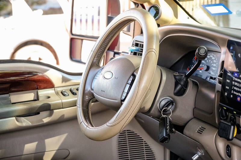 2004 Ford Excursion Eddie Bauer