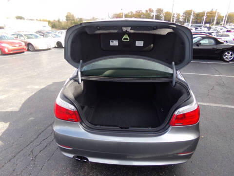 2009 BMW 5 Series 528i