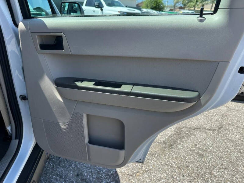 2011 Ford Escape XLS