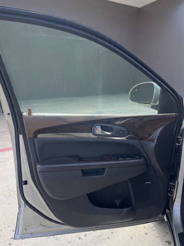 2017 Buick Enclave Leather