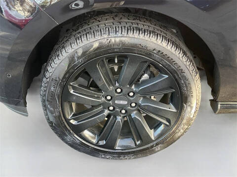 2023 Lincoln Navigator L Reserve